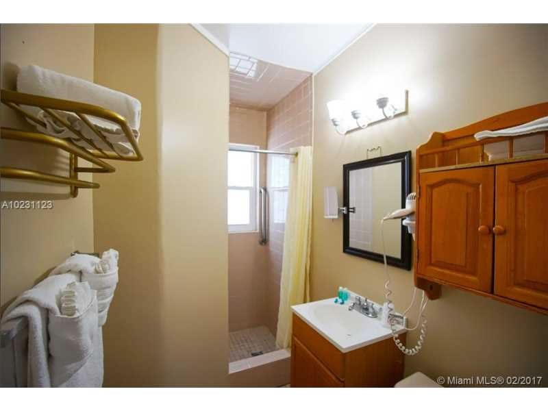Hollywood Beach Hotel For Sale - 8 Units near beach and boardwalk - $2,750,000
