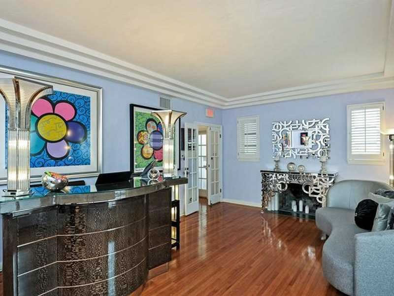 Hollywood Beach Hotel For Sale - 8 Units near beach and boardwalk - $2,750,000