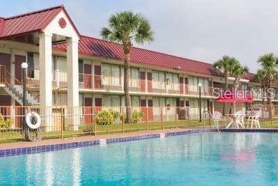 102 Room Hotel For Sale in Dundee, FL - not far from Orlando