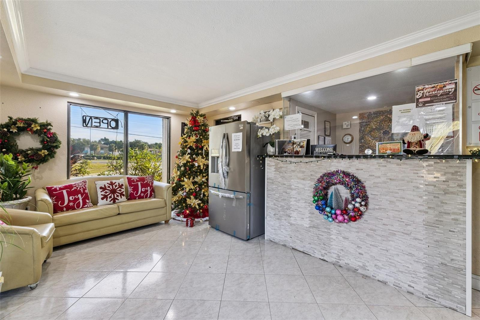 50 Room Fully Renovated Hotel For Sale in Kissimmee, FL $3,250,000