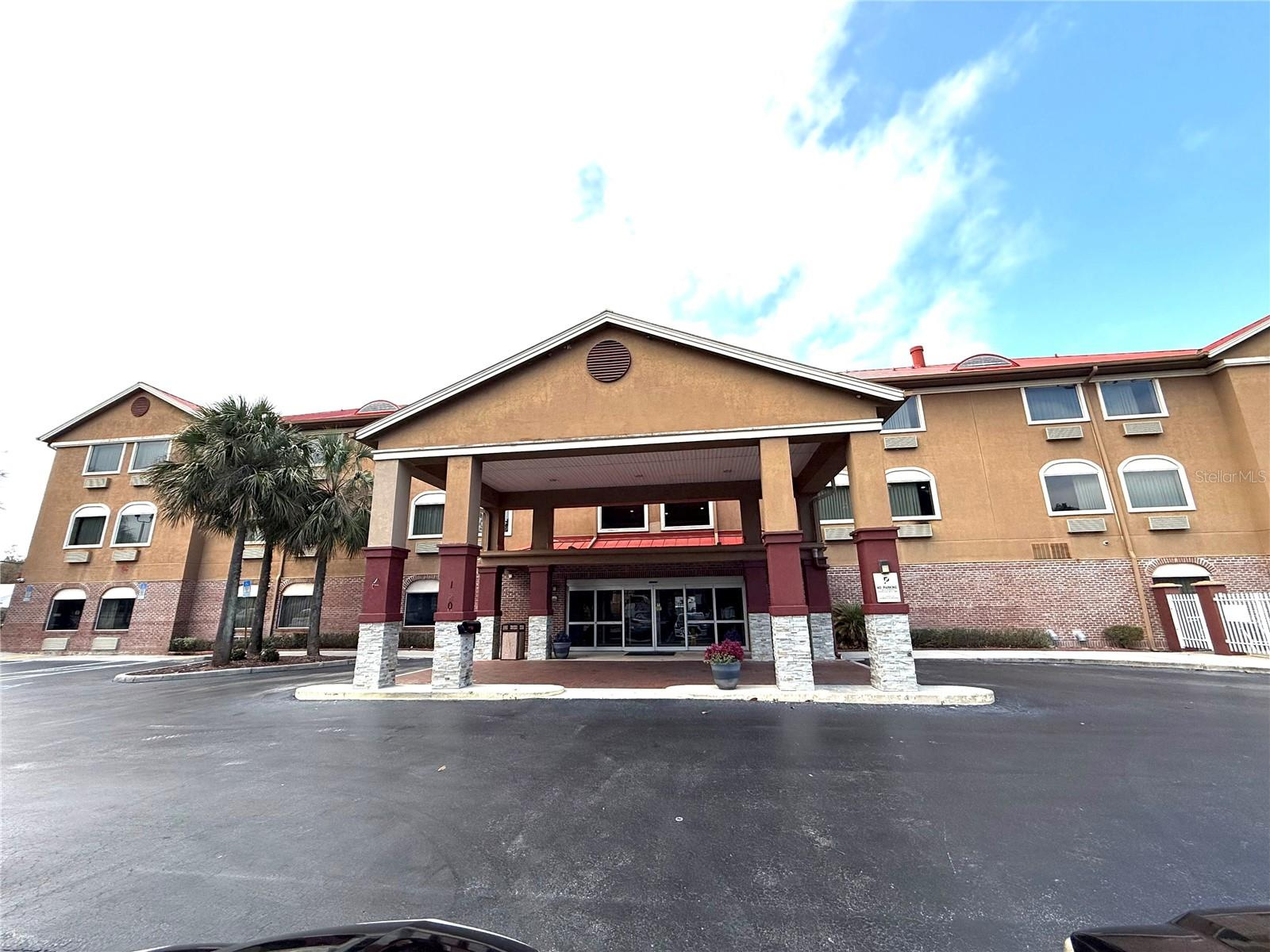 64 Room Hotel For Sale in Ocala, FL