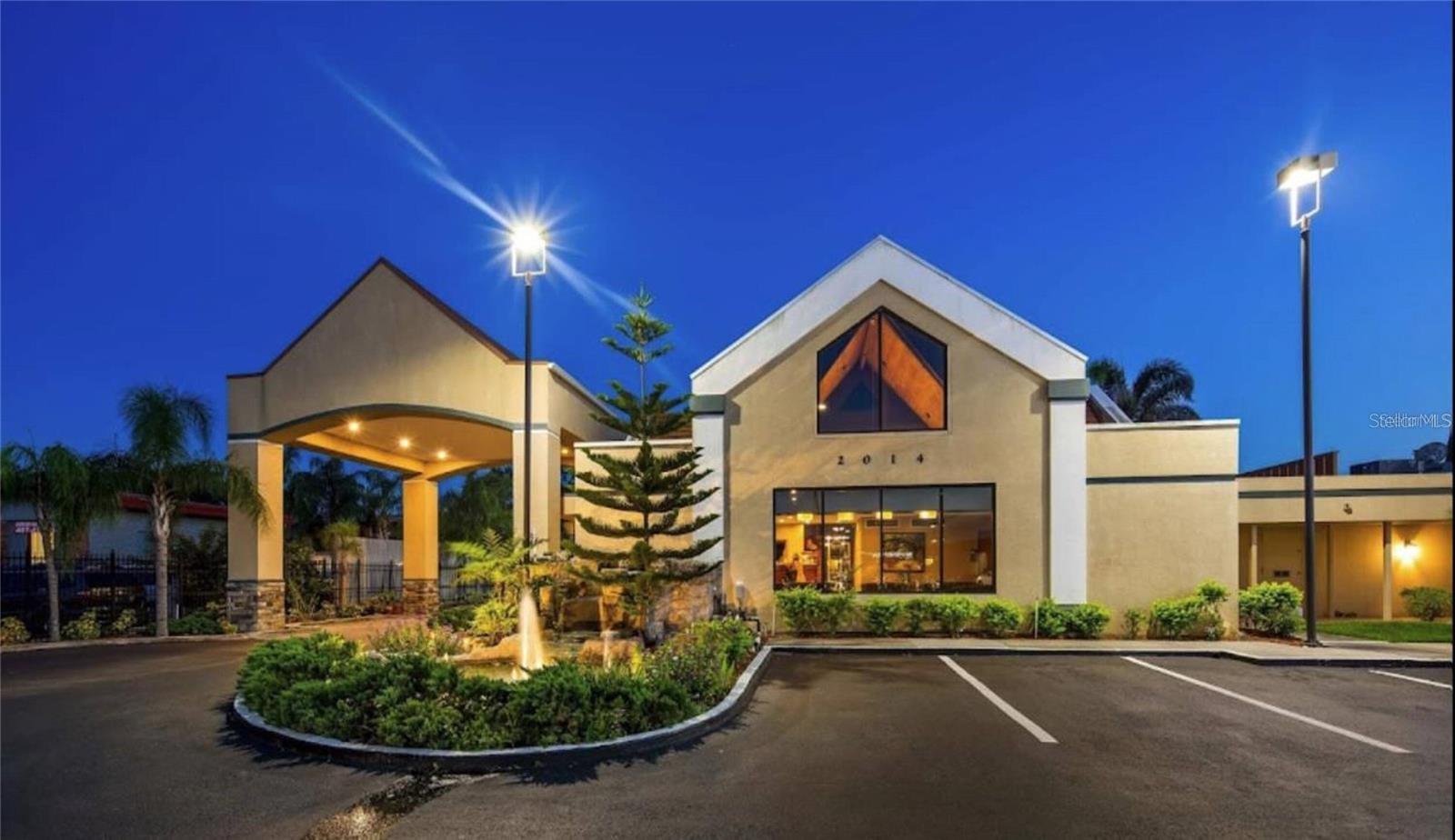  107 Room Hotel For Sale in Orlando, FL  $8,500,000 
