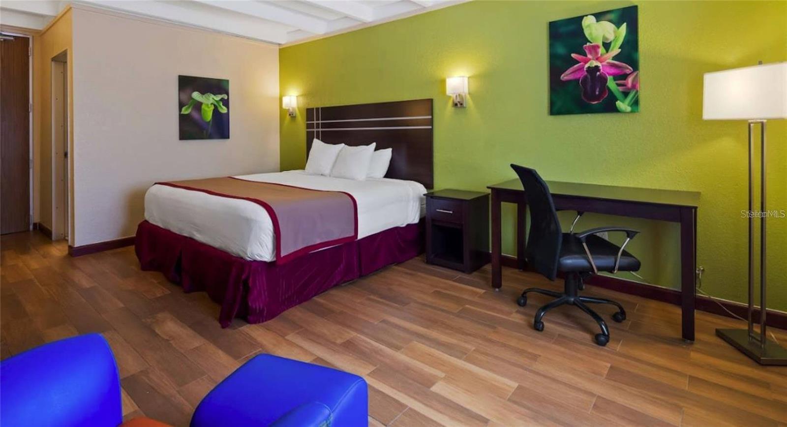 107 Room Hotel For Sale in Orlando, FL $8,500,000 107 Room Hotel For Sale in Orlando, FL $8,500,000