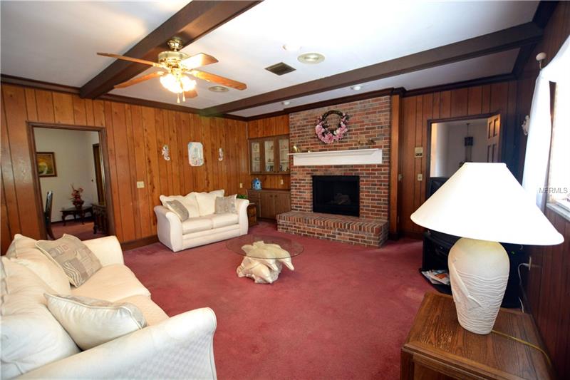 Bed and Breakfast and Commercial Store For Sale Across Street From Busch Gardens - Tampa, FL $625,000