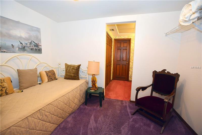 Bed and Breakfast and Commercial Store For Sale Across Street From Busch Gardens - Tampa, FL $625,000